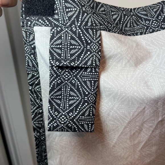 RipSkirt Hawaii Womens Wrap Skirt Black Pearl Batik Length 2 Swim Cover Up Sz XL - Picture 6 of 11